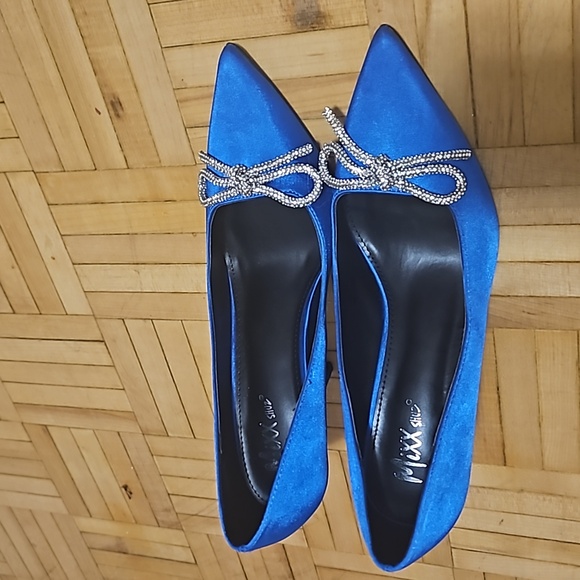 Blue heels - Picture 4 of 4